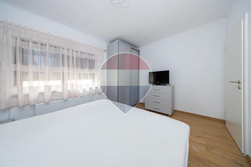 Apartament cu 2 camere, mobilat în Sânpetru