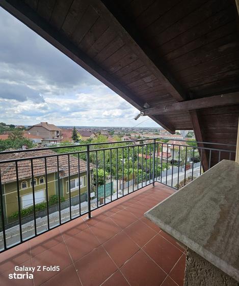 Apartament cu 3 camere în Iorga