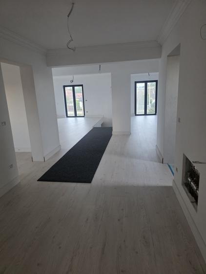 Casă cu 3 camere în Dornești