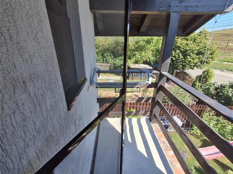 Duplex cu 3 camere cu Teren 160 Mp în Aeroport