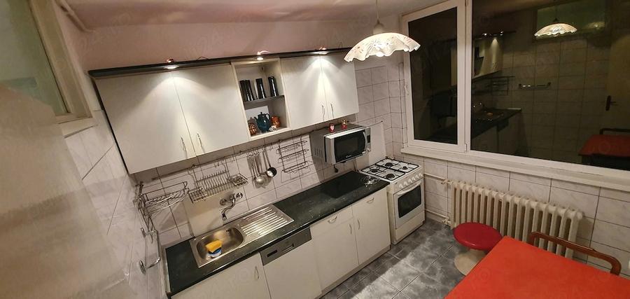 Apartament cu 2 camere decomandat în Domenii