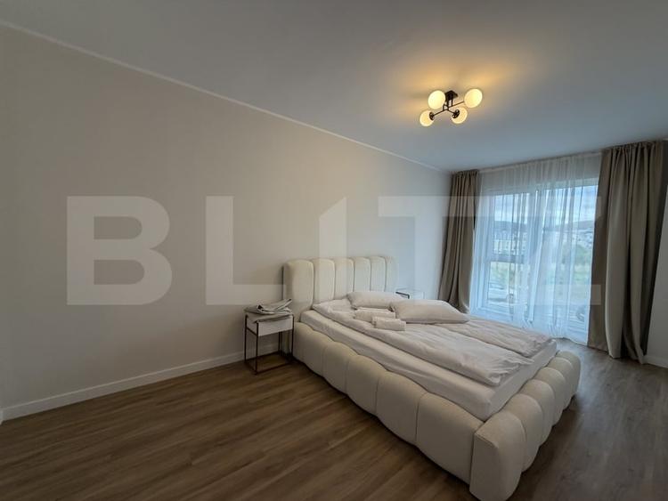 Apartament cu 2 camere semidecomandat, mobilat în Florești