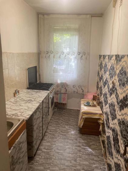 Garsonieră decomandată în Berceni