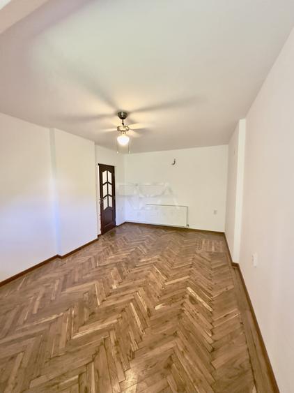 Apartament cu 3 camere decomandat în Capitale