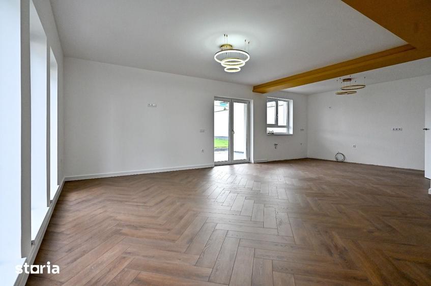 Casă cu 4 camere cu Teren 380 Mp în Central