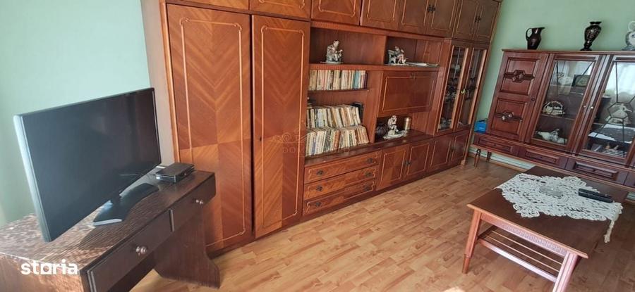 Apartament cu 3 camere în Est