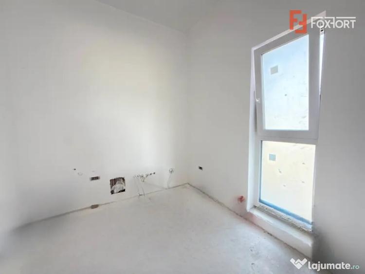 Casă cu 4 camere cu Teren 305 Mp în Săcălaz