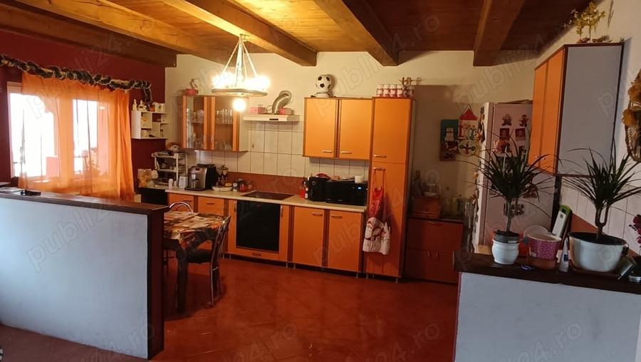 Casă cu 6 camere cu Teren 750 Mp în Simeria