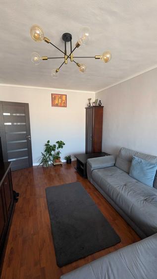 Apartament cu 3 camere decomandat în Rogerius