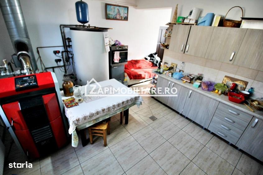 Casă cu 4 camere cu Teren 1100 Mp în Sântana de Mureș