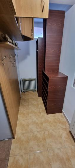 Casă individuală cu 6 camere cu Garaj în Central