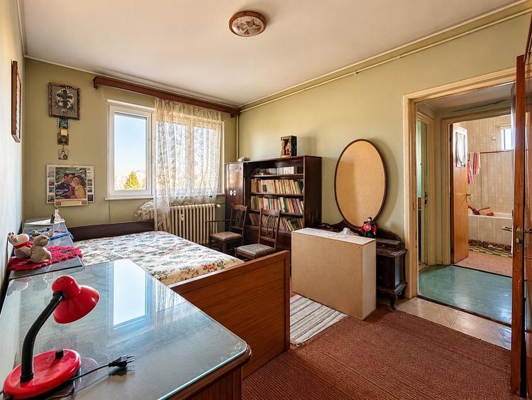 Apartament cu 3 camere circular în Drumul Taberei