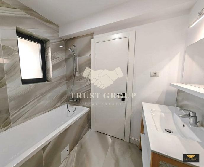 Apartament cu 3 camere decomandat în Polonă