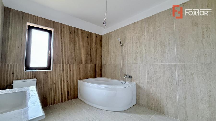 Duplex cu 4 camere cu Canalizare în Moșnița Veche