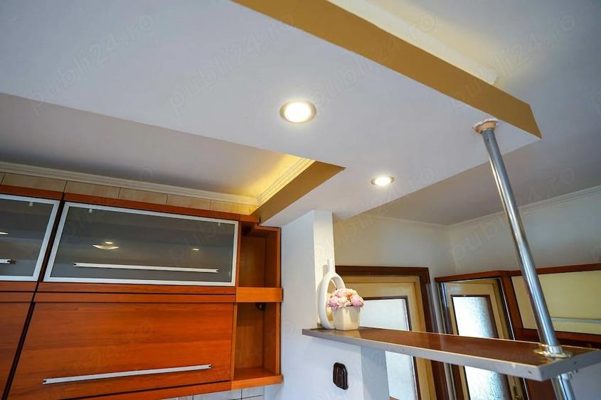 Apartament cu 3 camere decomandat în Precista