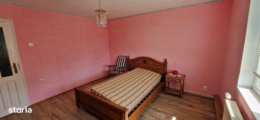 Casă cu 4 camere în Fălticeni