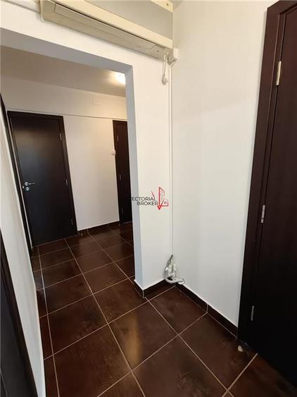 Apartament cu 3 camere decomandat în Ozana