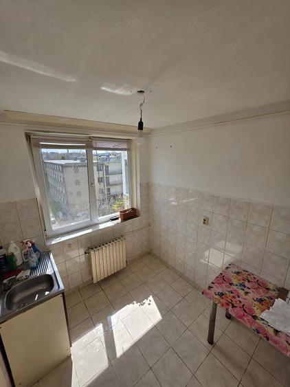 Apartament cu 2 camere decomandat în Abator
