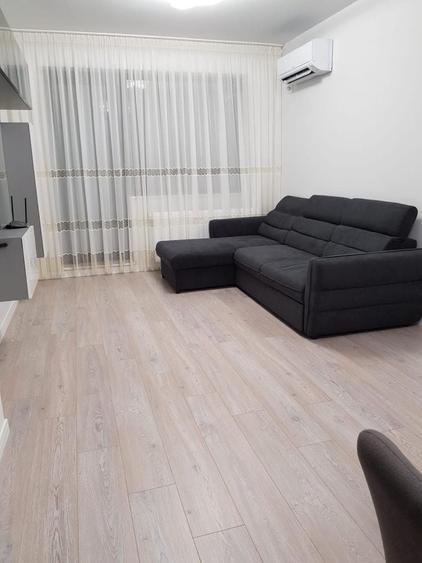 Apartament cu 2 camere decomandat în Palazu Mare