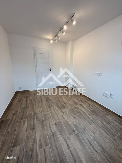 Locatie excelenta! Apartament 3 camere renovat, etaj 1, Sibiu - 15