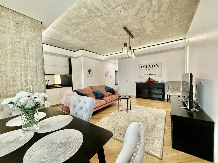 Apartament cu 2 camere semidecomandat, mobilat în Floreasca