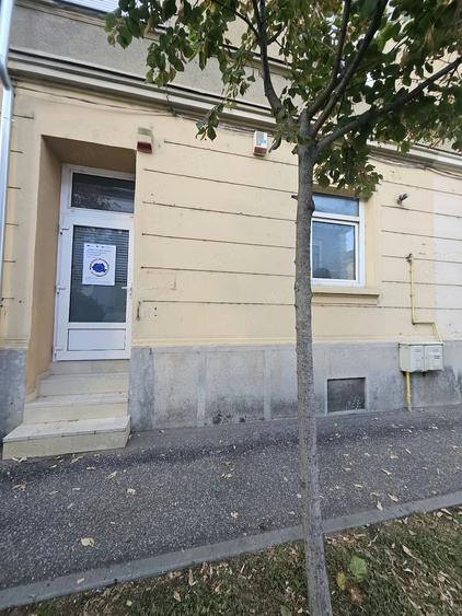Spațiu comercial, de 80 mp, în Central