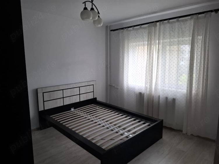 Apartament cu 3 camere semidecomandat în Mărășești