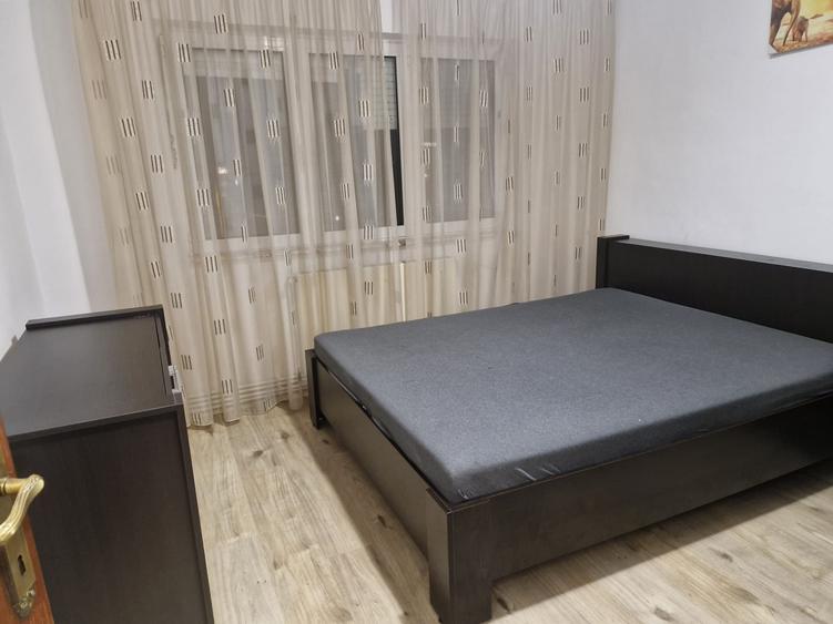 Apartament cu 2 camere decomandat în Exterior Vest