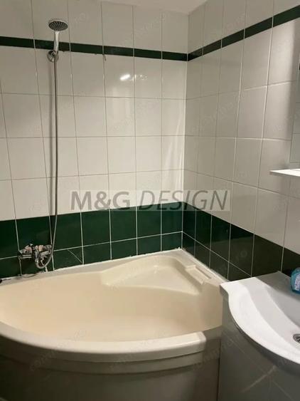Apartament cu 2 camere decomandat în Complex Studențesc