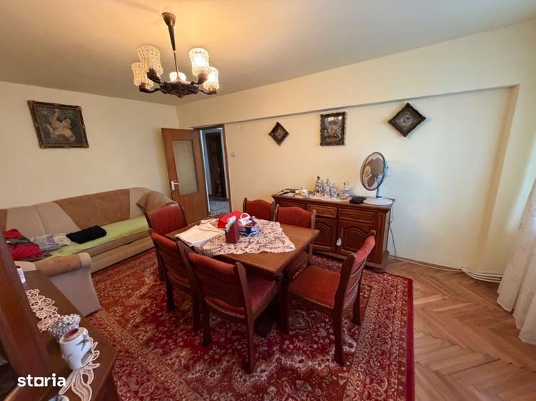 Apartament cu 3 camere în Central