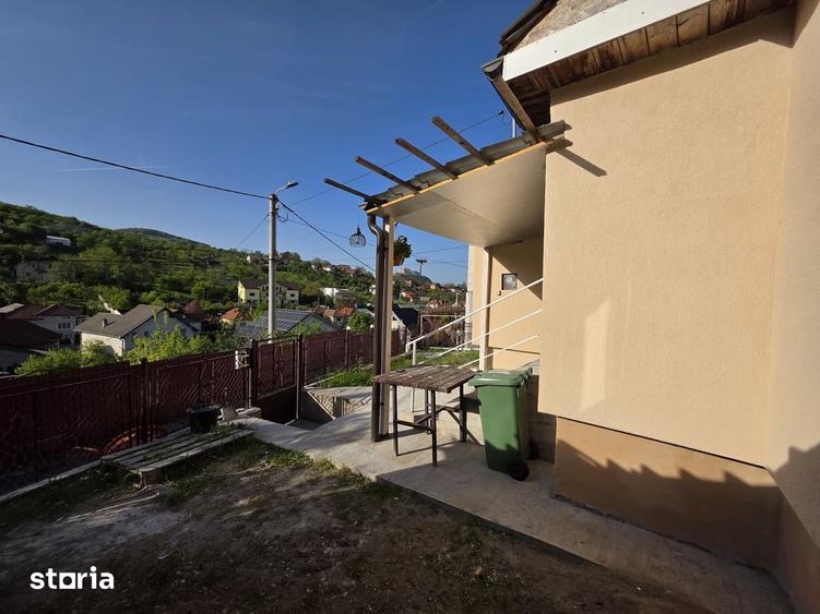 Casa renovata priveli?te superba catre Cetatea Devei Str. Calugareni - 7