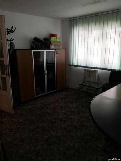 Spațiu comercial, de 100 mp, în Hunedoara