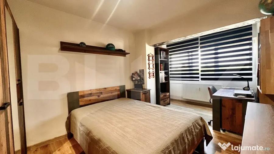 Apartament cu 4 camere decomandat în Dacia