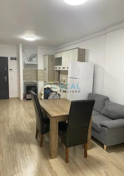 Apartament cu 2 camere semidecomandat, mobilat în Sopor
