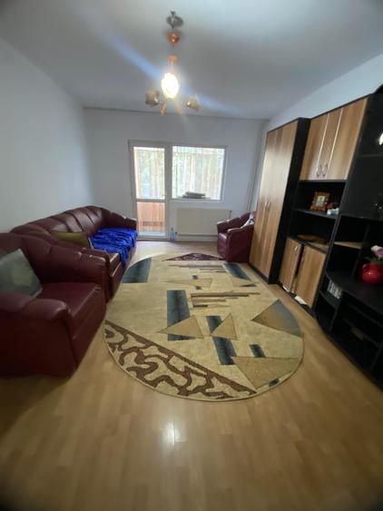 Apartament cu 2 camere decomandat în Narcisa