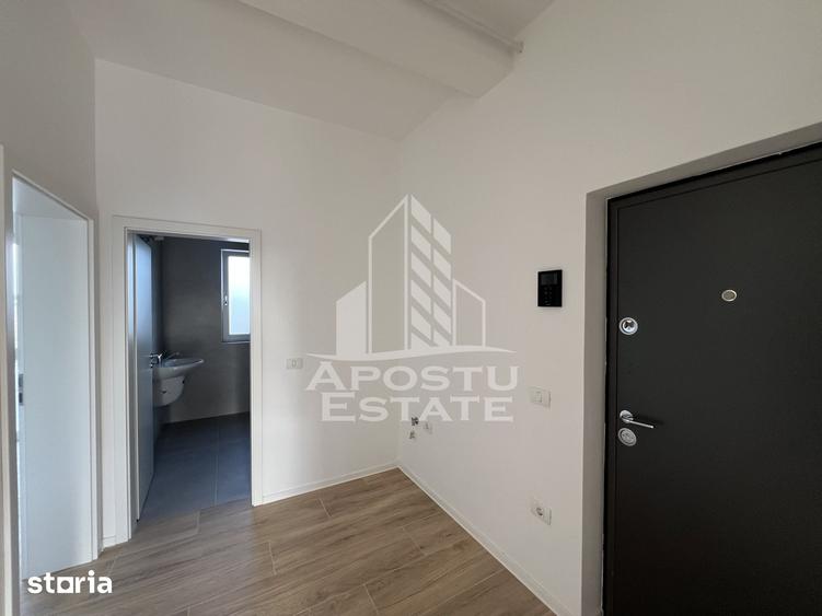 Spațiu comercial, de 77 mp, în Torontalului