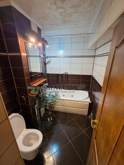 Apartament cu 3 camere decomandat, mobilat în Popa Șapcă