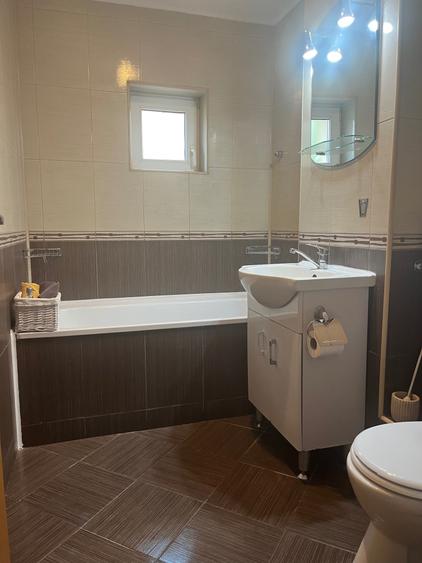 Apartament cu 2 camere semidecomandat în Spitalul Județean