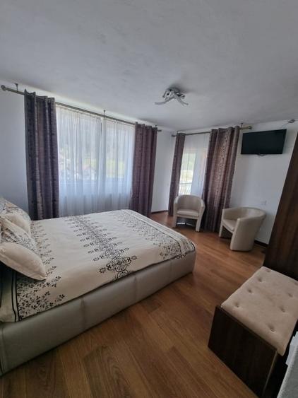 Hotel/Pensiune, de 222 mp, în Zamora