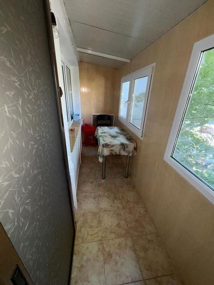 Apartament cu 2 camere semidecomandat, mobilat în Micro 38