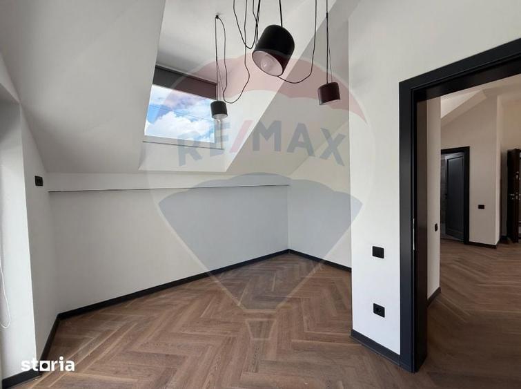 Apartament cu 3 camere în Turnișor