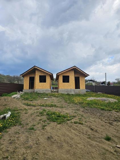 Casă cu Teren 1000 Mp în Gorgota