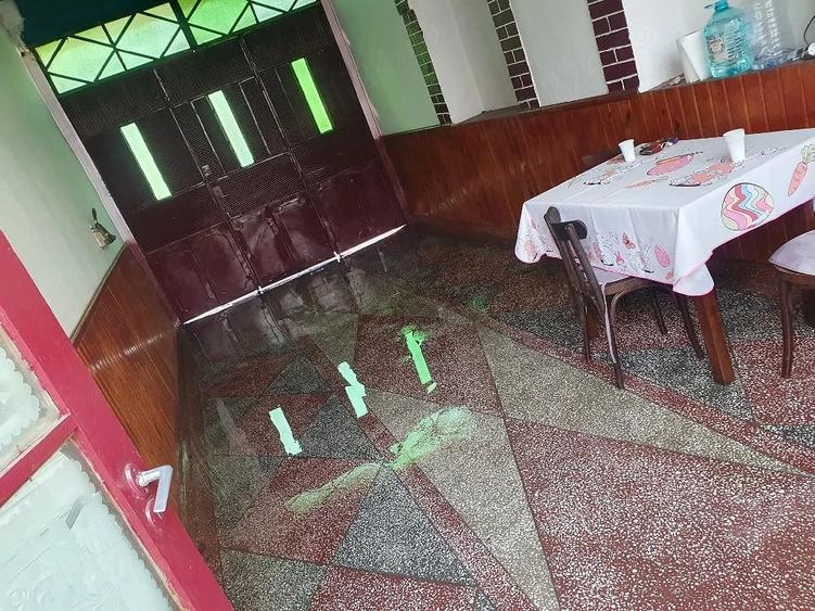 Casă cu 7 camere cu Teren 900 Mp în Central