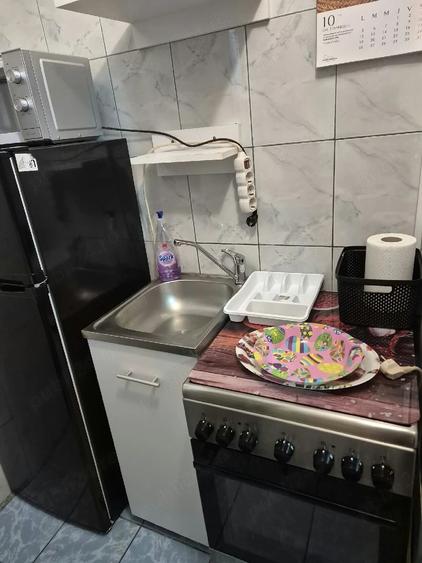 Garsonieră decomandată în Lipovei