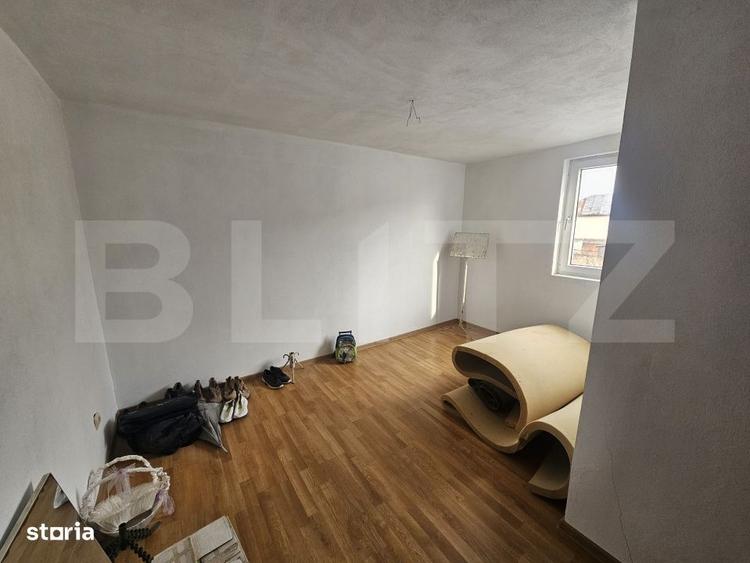 Casă cu 4 camere în Șimnicu de Jos