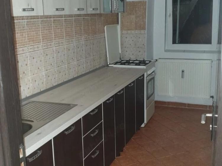 vitan mall banu udrea etaj 2 - 3