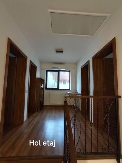 Casă cu 4 camere în Florești
