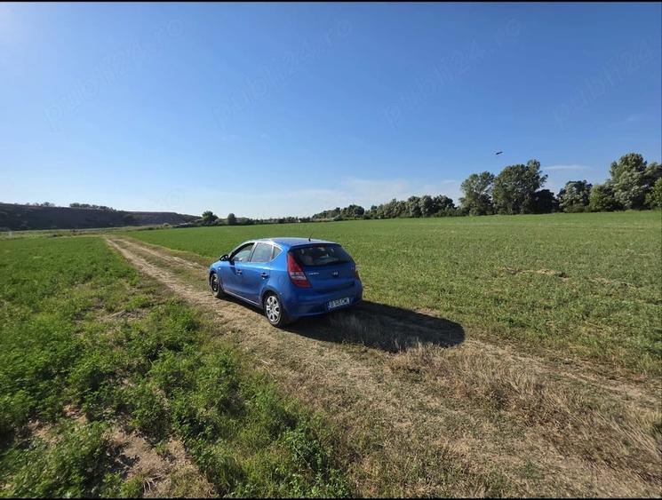 Teren de 2000 mp, în Victoria