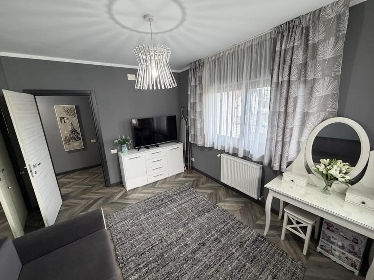 Casă individuală cu 4 camere cu Teren 414 Mp în Cetate