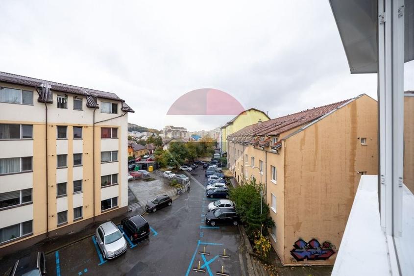 Apartament cu 2 camere decomandat în Gemenii